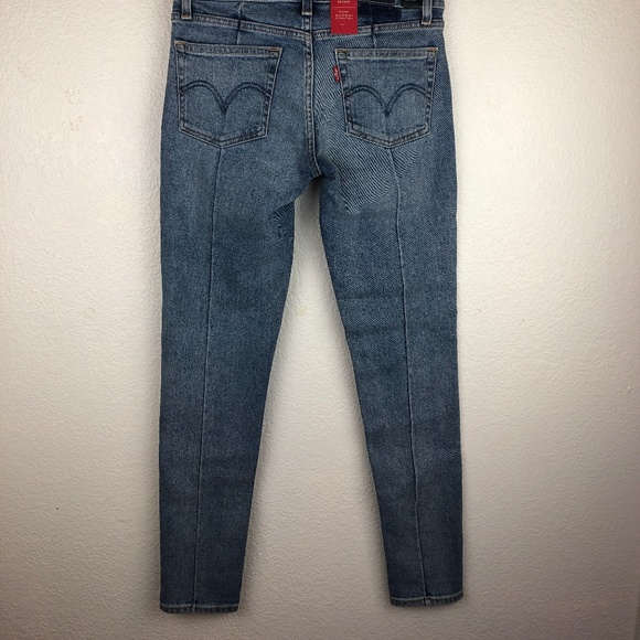 ✨LAST PRICE DROP! Levi's Altered 711 Skinny Jeans - Picture 4 of 8